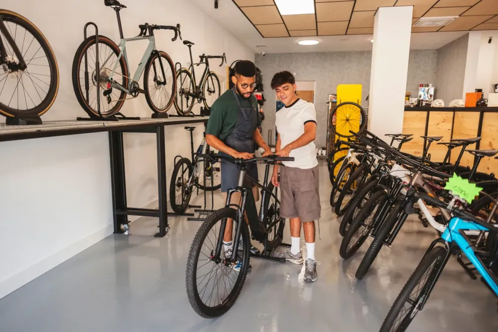 Vélos électriques neufs et d'occasion à Ponts